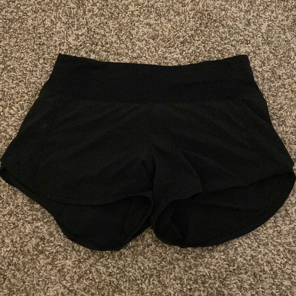 Lululemon Speed Ups “4 inch inseam” shorts